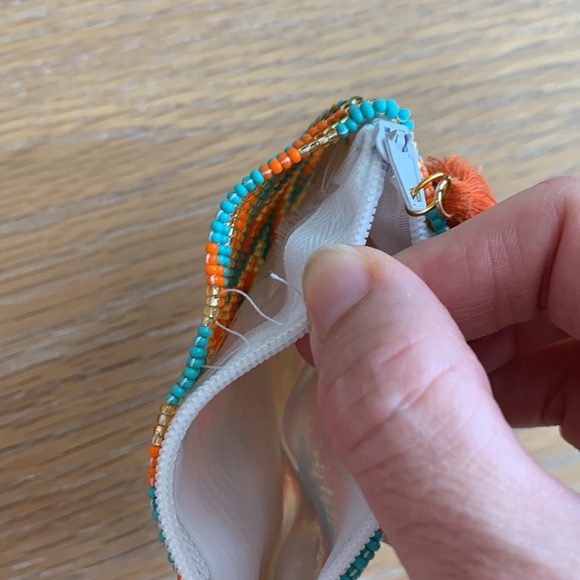 Beaded coin change zippered purse bag with tassel - Picture 3 of 5